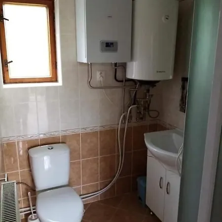 Tibor Skarba Apartman Eprestető