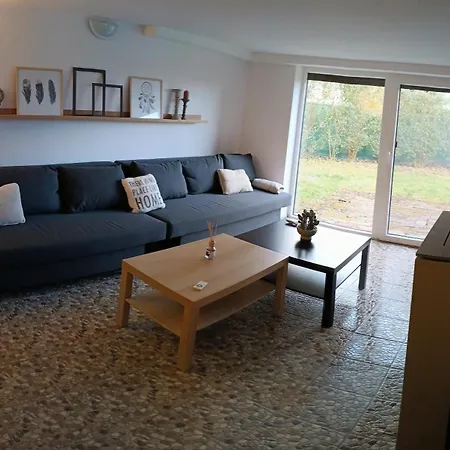 Tibor Skarba Apartman Eprestető